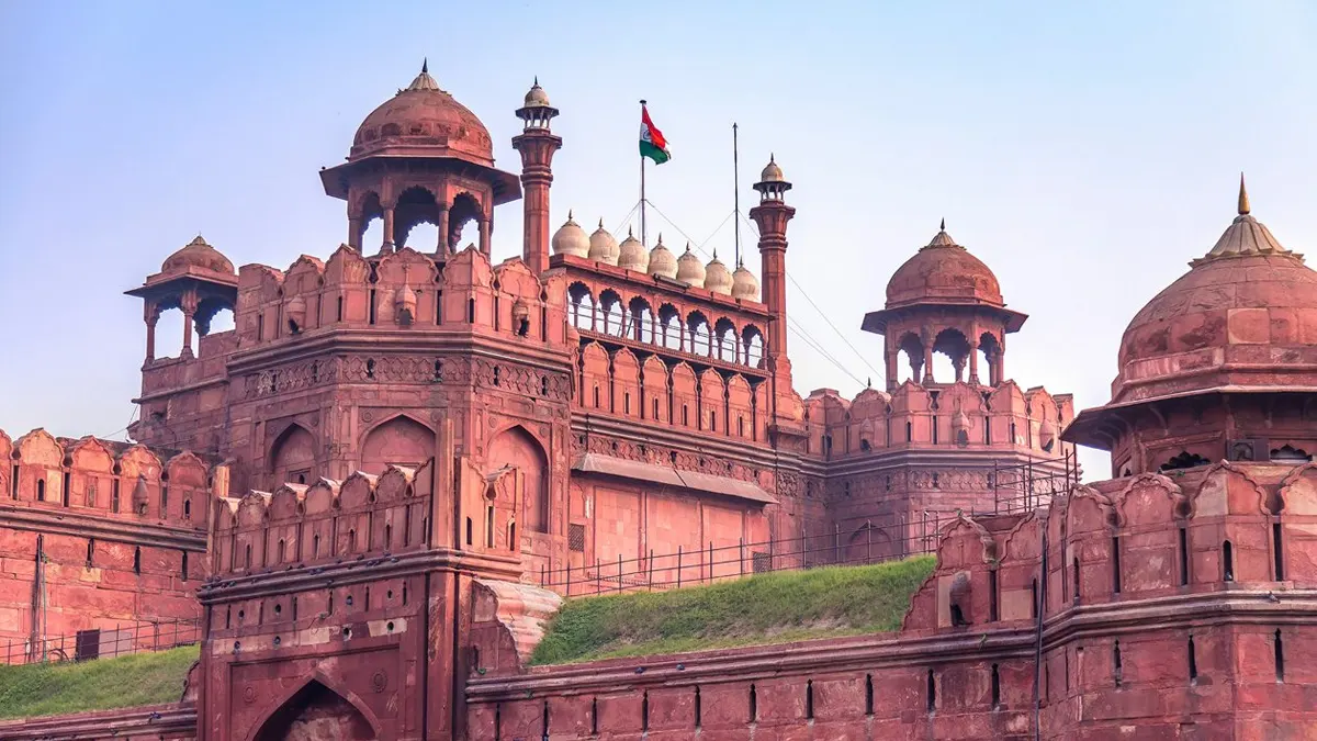 Famous Historical Places in Delhi You Must Explore